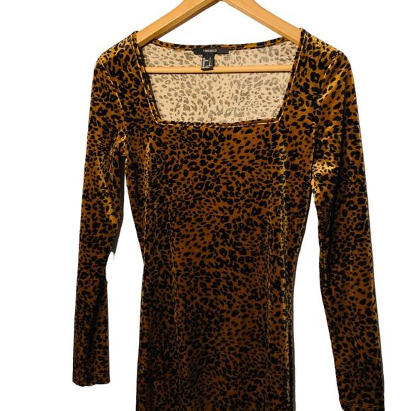 Forever 21 Leopard Print Long Sleeve Square Neck Velvet Mini Dress - Picture 3 of 7